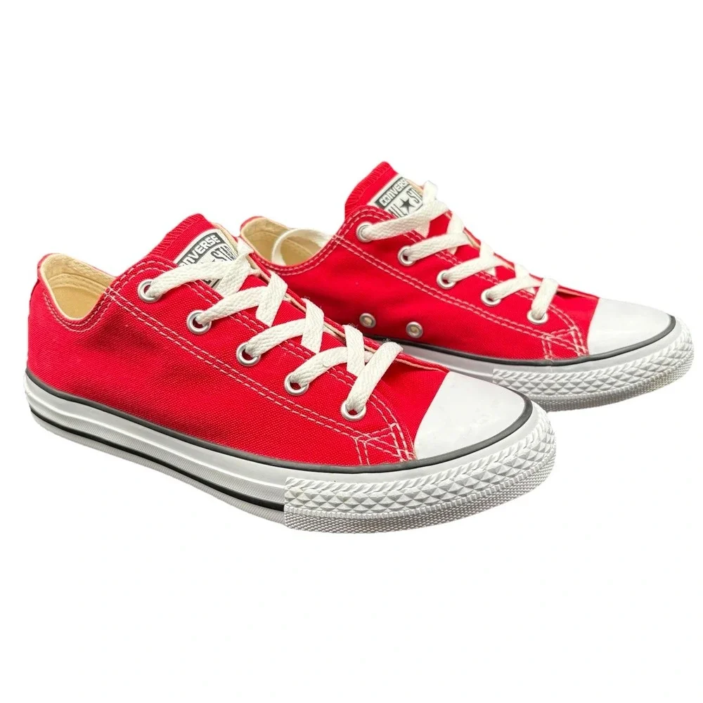 Converse Chuck Taylor All Star Low Top Youth Size 3 Red Canvas Sneakers 3J236